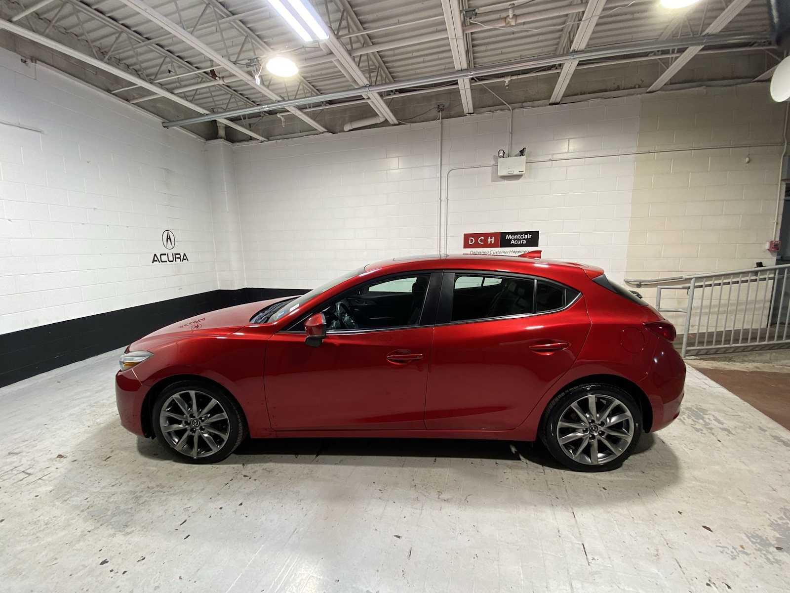 Thumbnail: 2018 Mazda Mazda3 - 3