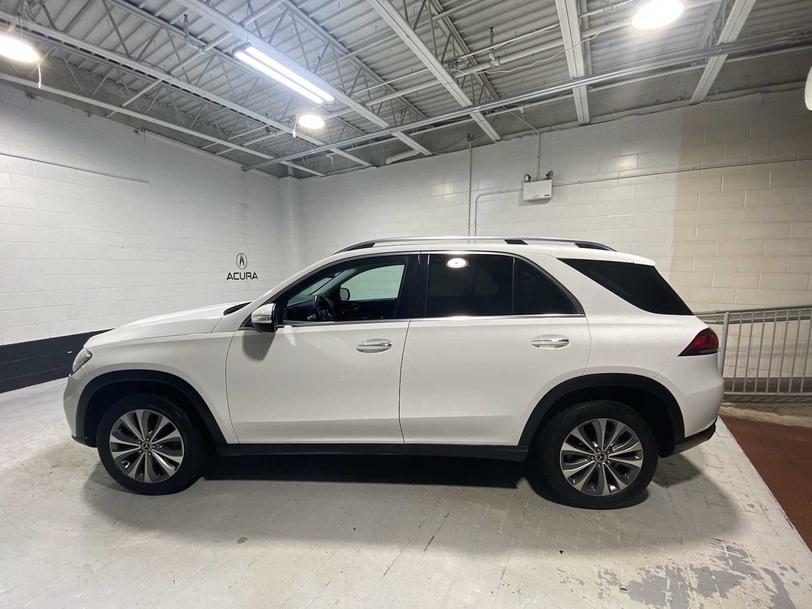 Thumbnail: 2020 Mercedes-Benz GLE - 3