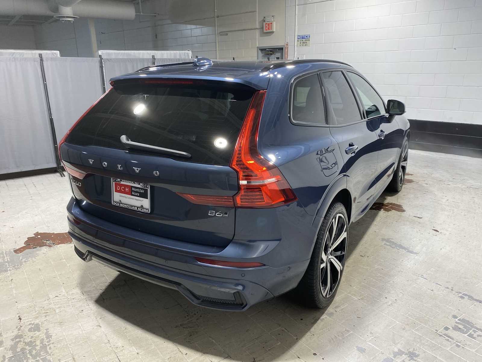 Thumbnail: 2023 Volvo XC60 - 26