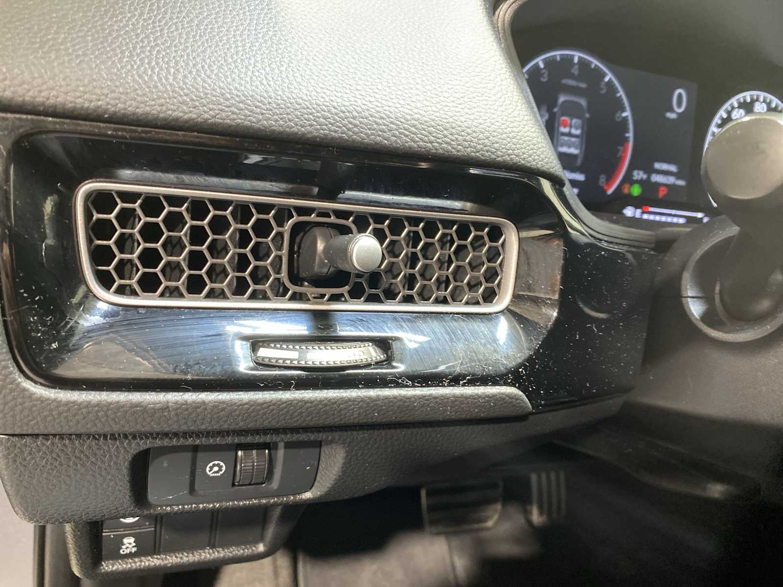 Thumbnail: 2023 Honda Civic - 24