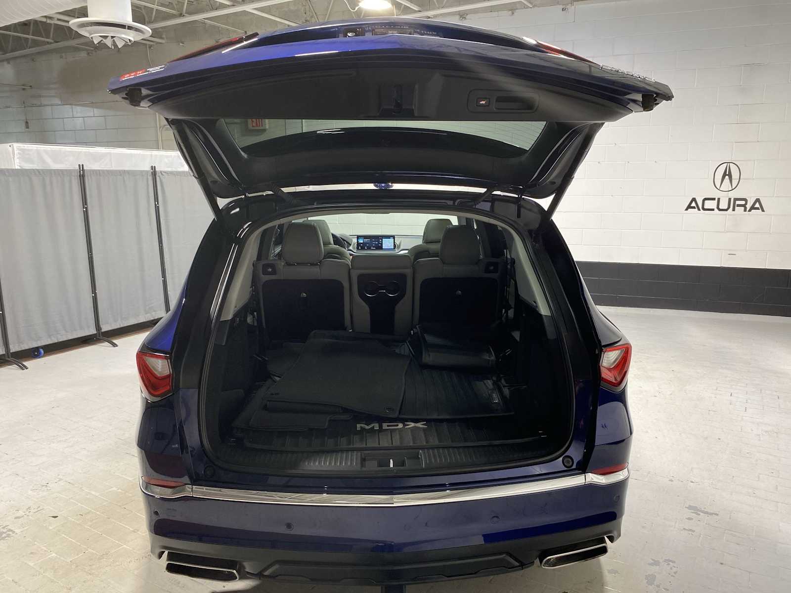 Thumbnail: 2022 Acura MDX - 19