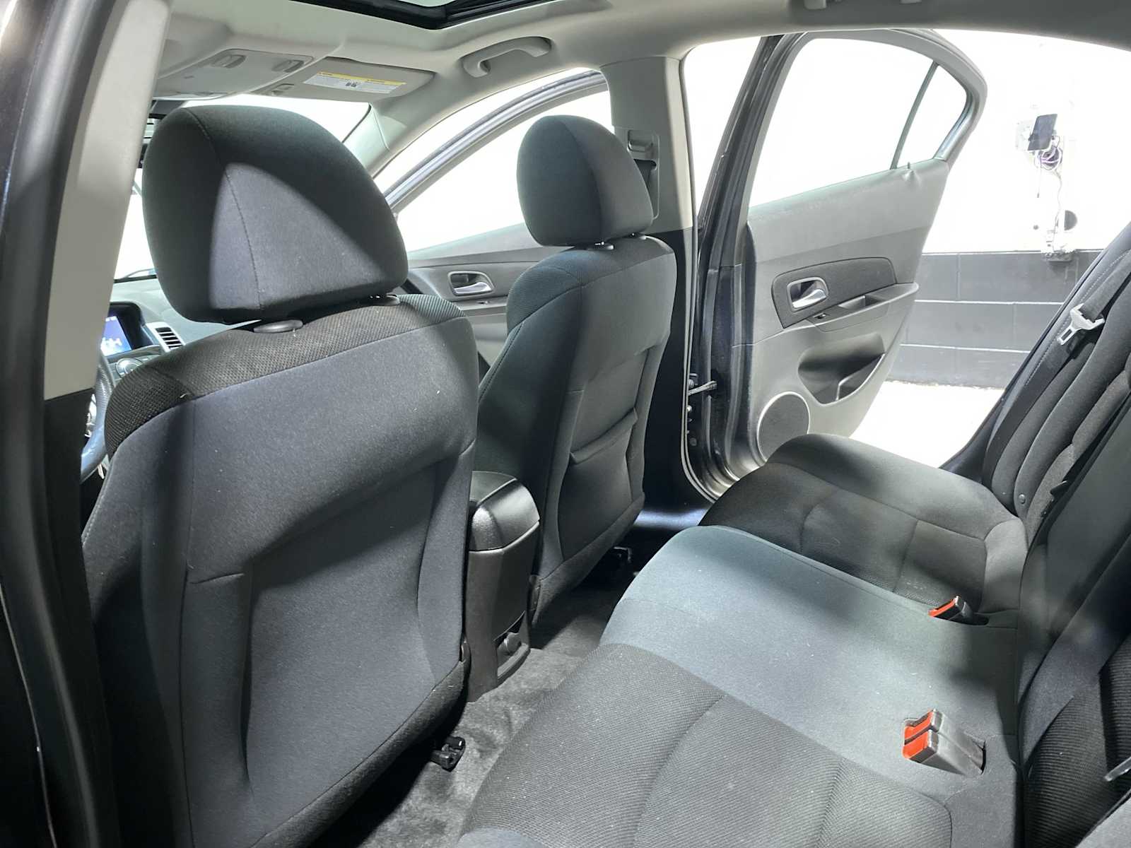 Thumbnail: 2016 Chevrolet Cruze - 12