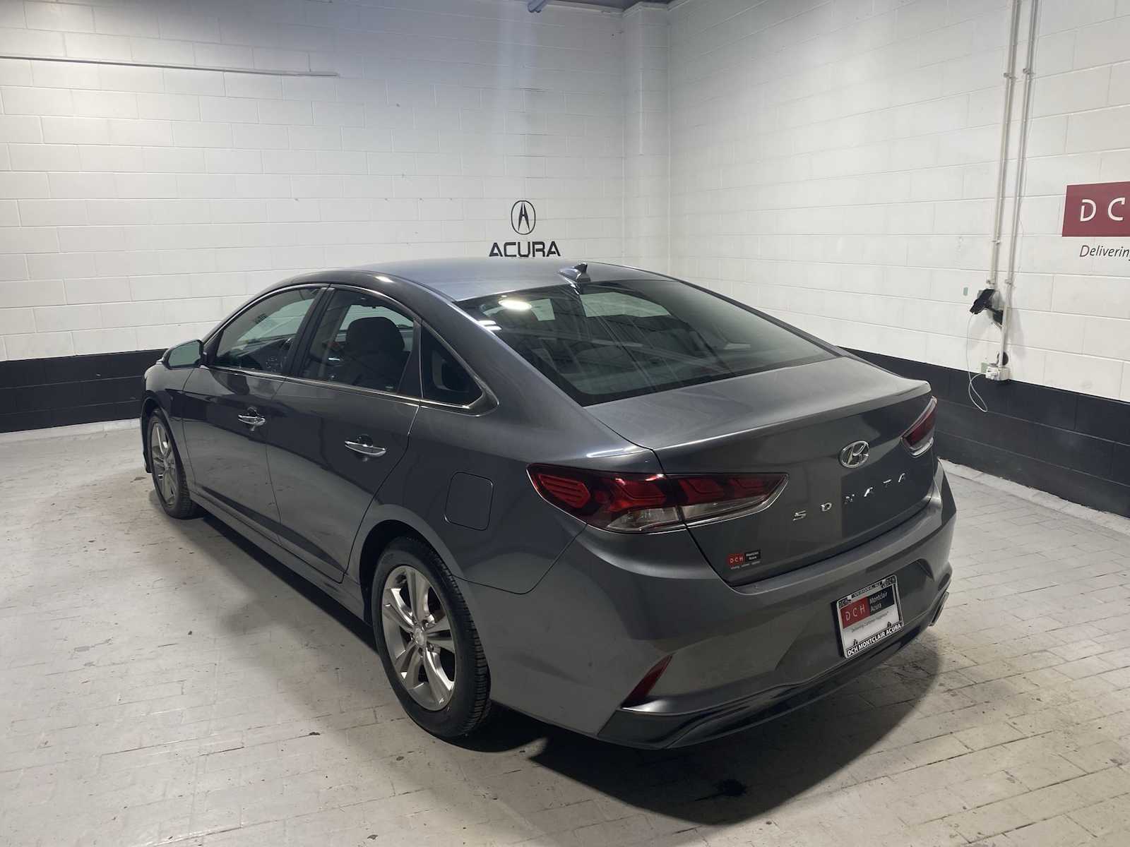 Thumbnail: 2018 Hyundai Sonata - 4