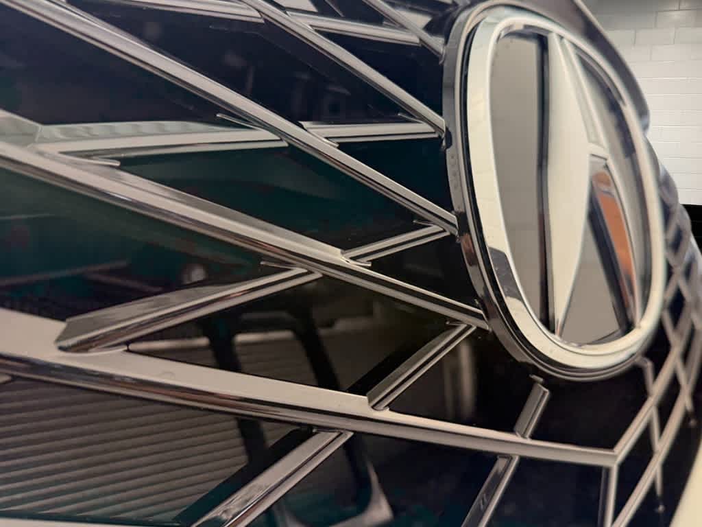 Thumbnail: 2025 Acura ADX - 10