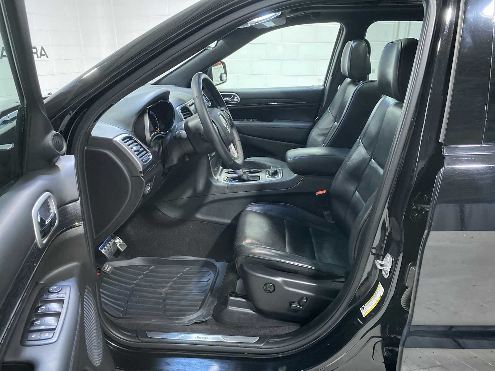 Thumbnail: 2018 Jeep Grand Cherokee - 2