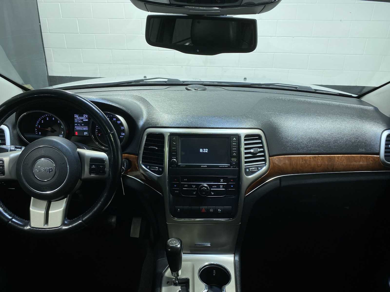 Thumbnail: 2012 Jeep Grand Cherokee - 10