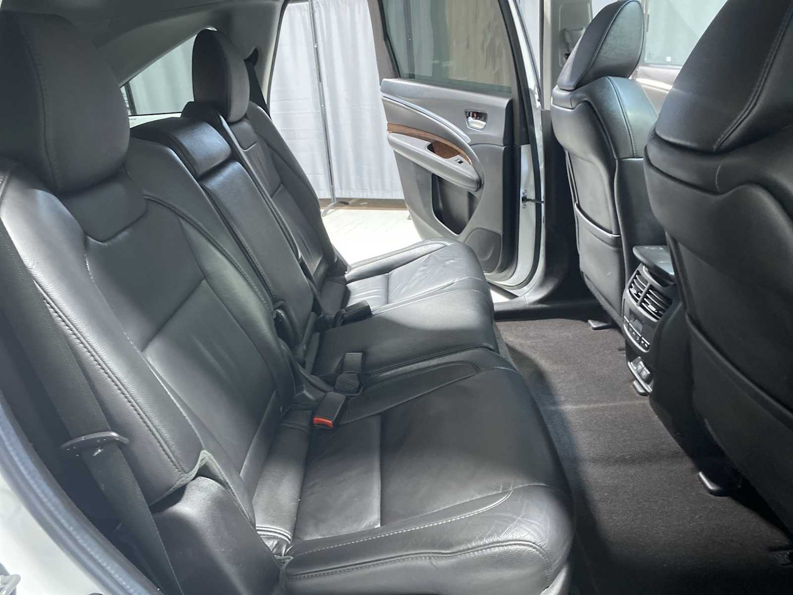 Thumbnail: 2020 Acura MDX - 13