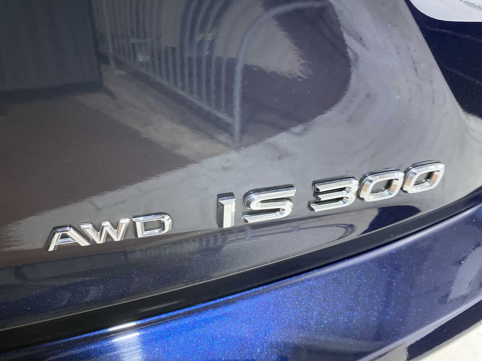 Thumbnail: 2017 Lexus IS - 7