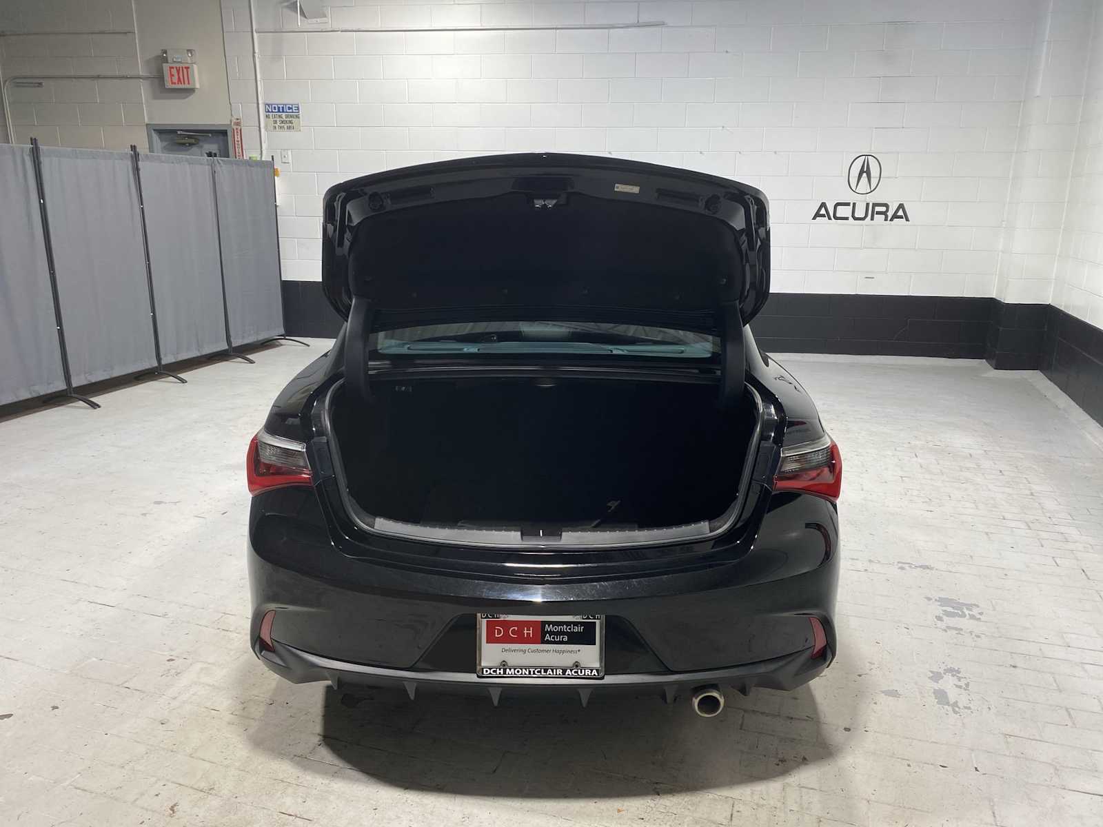 Thumbnail: 2020 Acura ILX - 19