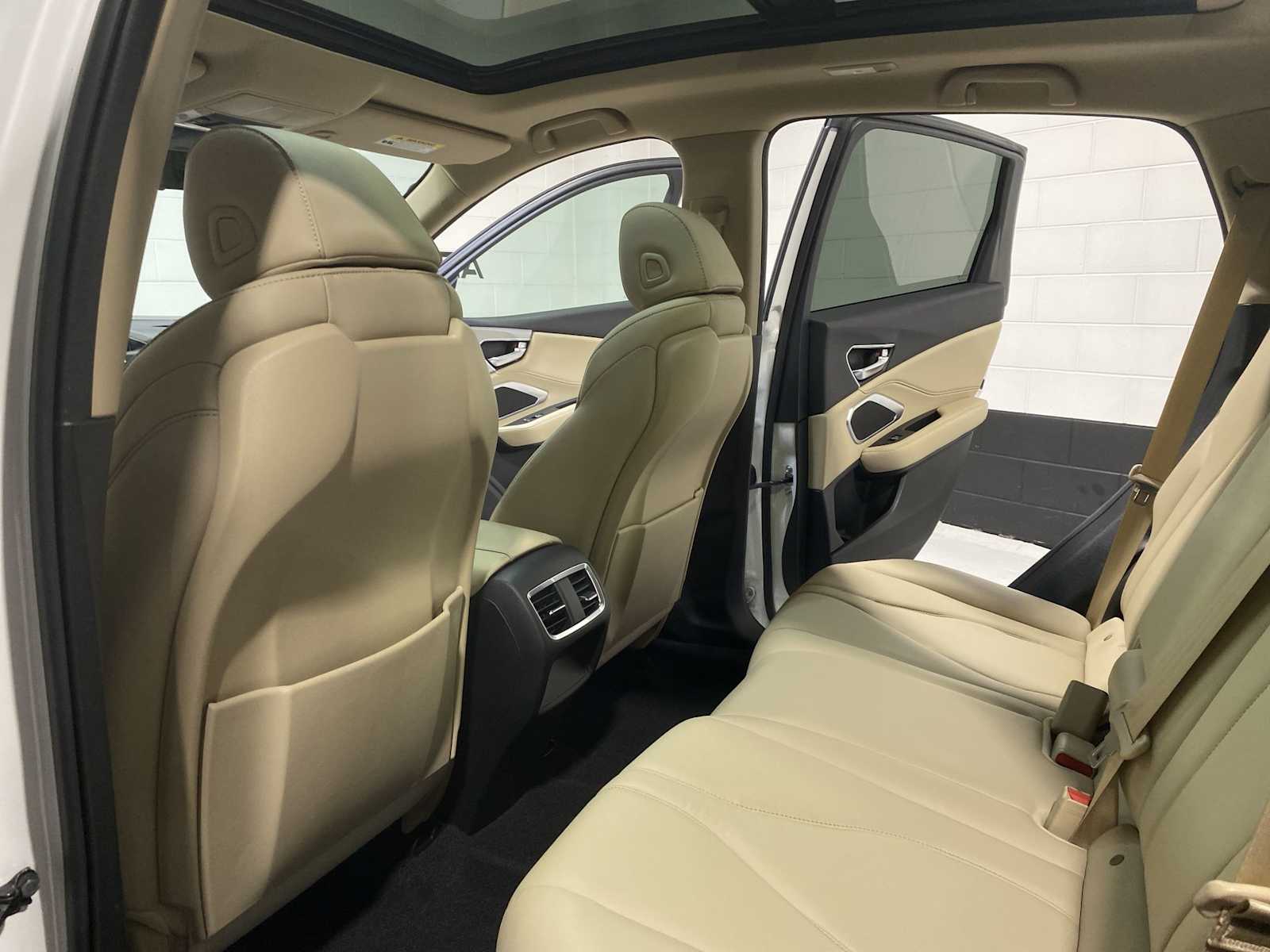 Thumbnail: 2023 Acura RDX - 12