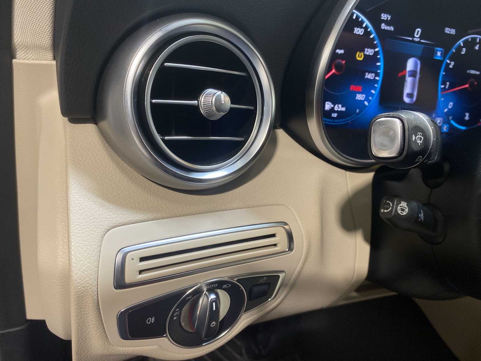 Thumbnail: 2021 Mercedes-Benz C-Class - 24