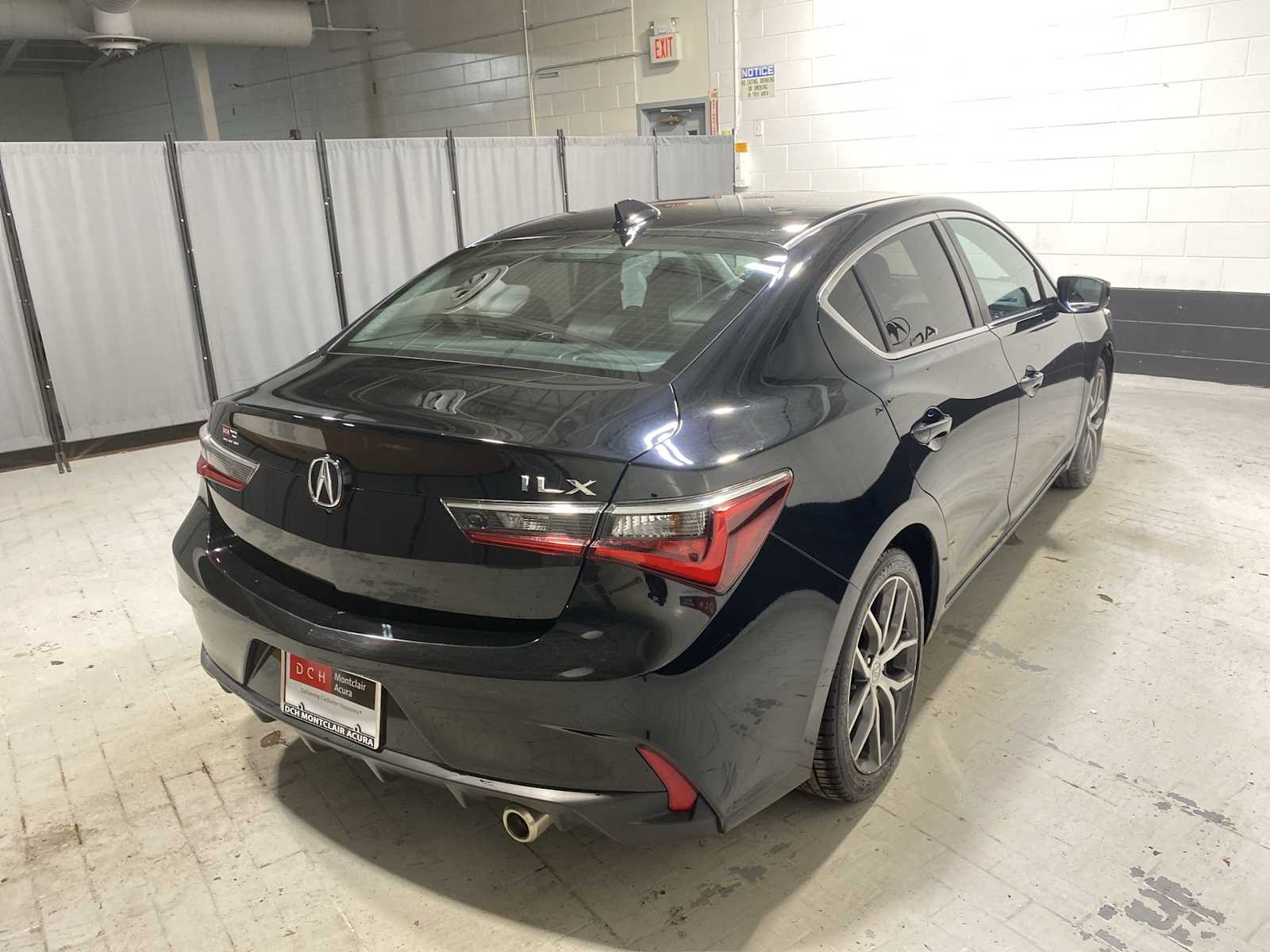 Thumbnail: 2020 Acura ILX - 26