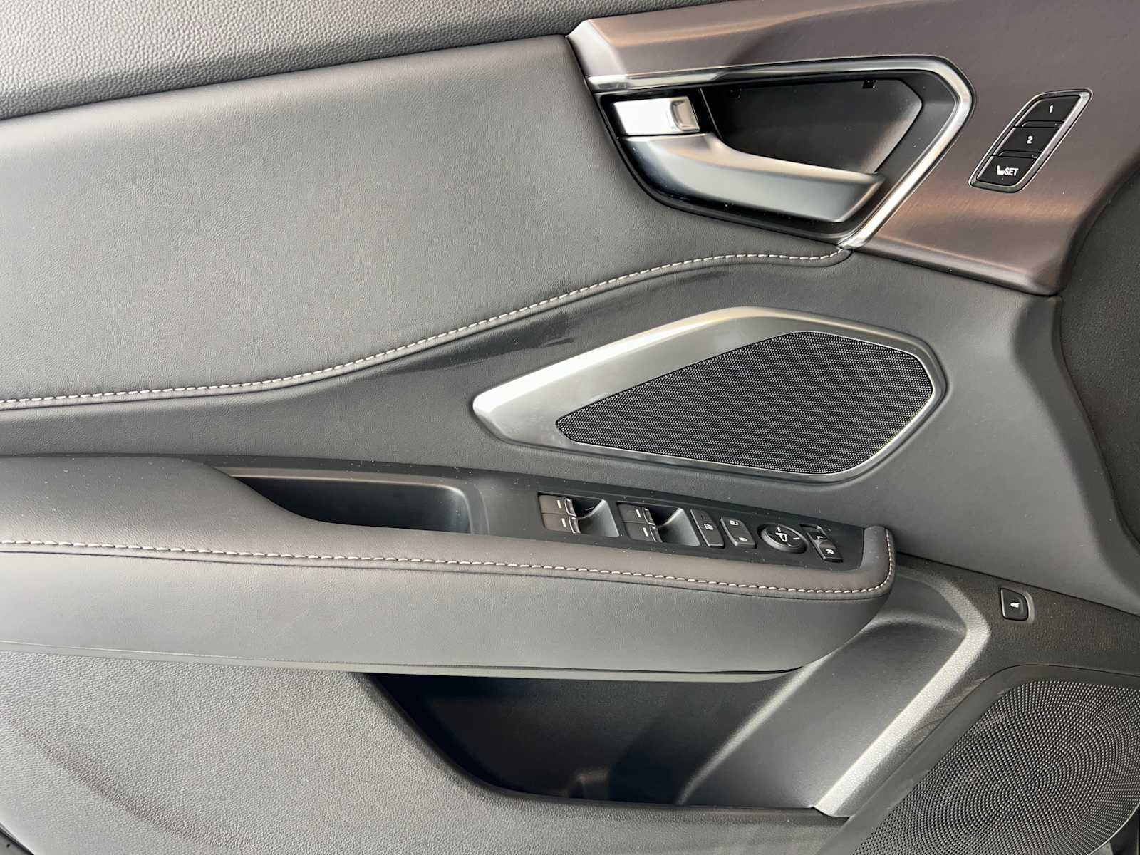 Thumbnail: 2026 Acura RDX - 21