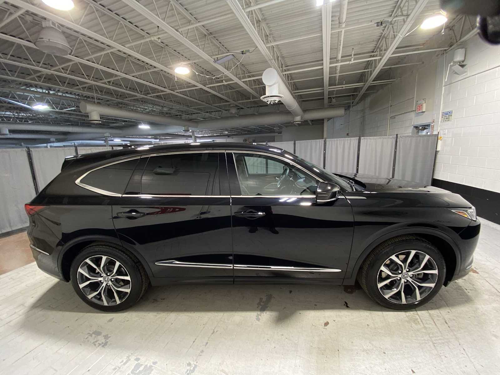 Thumbnail: 2023 Acura MDX - 27