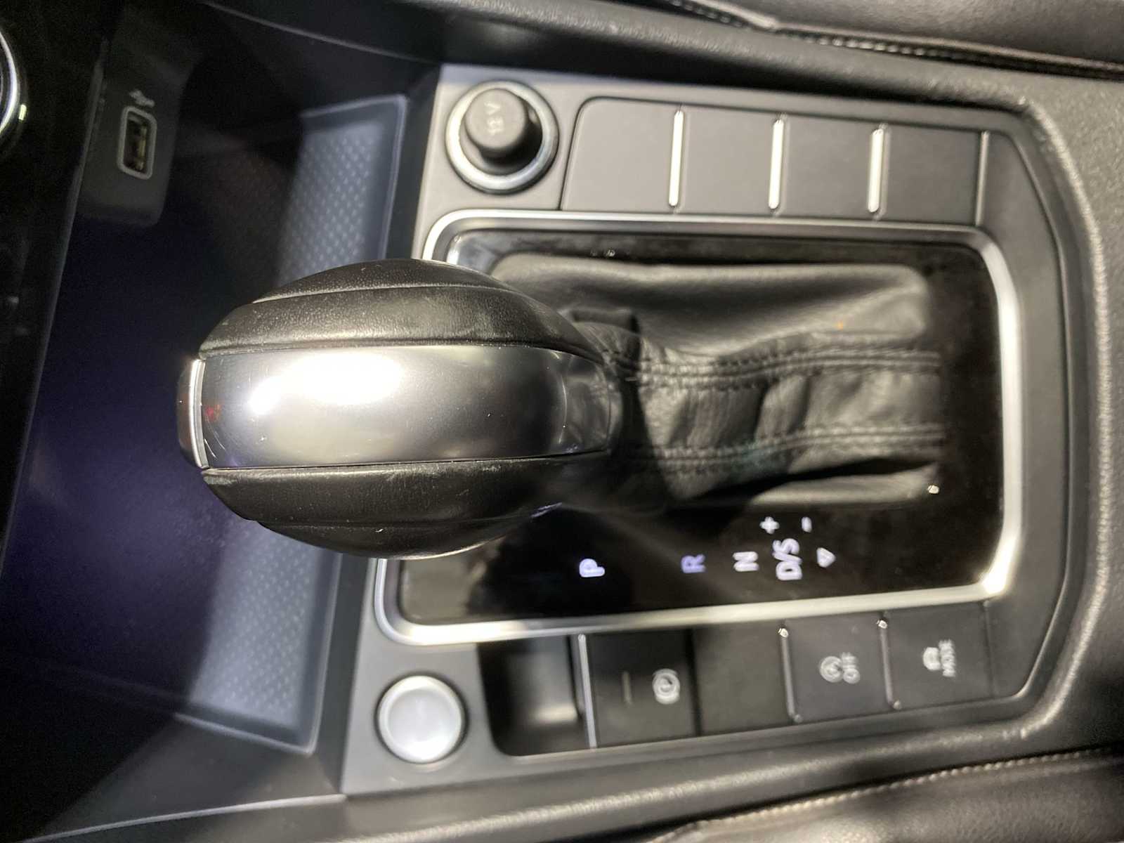 Thumbnail: 2019 Volkswagen Jetta - 17