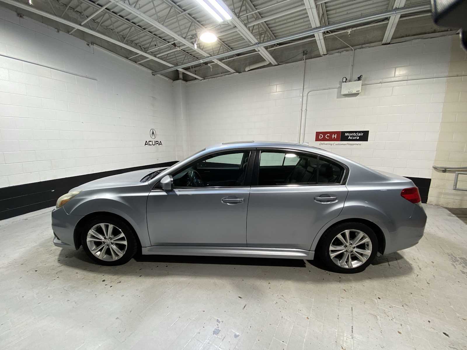 Thumbnail: 2014 Subaru Legacy - 3