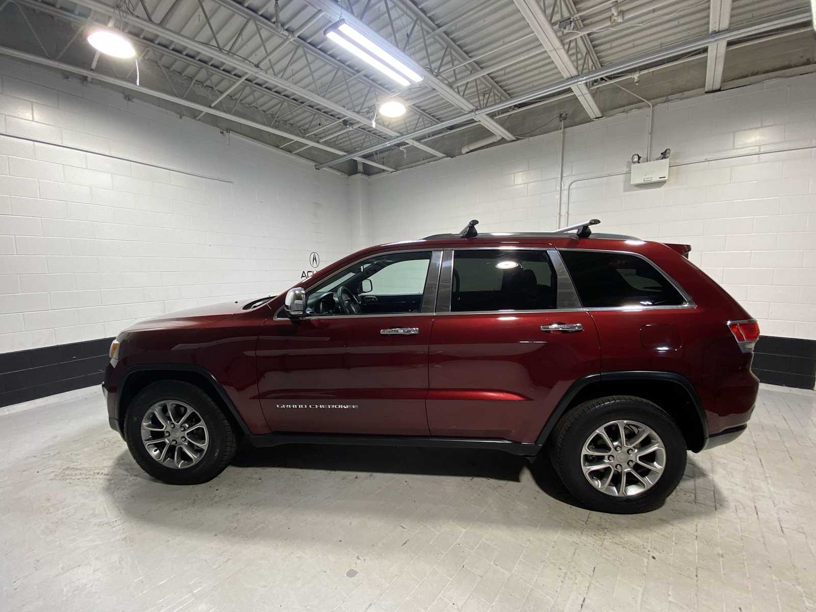 Thumbnail: 2016 Jeep Grand Cherokee - 3