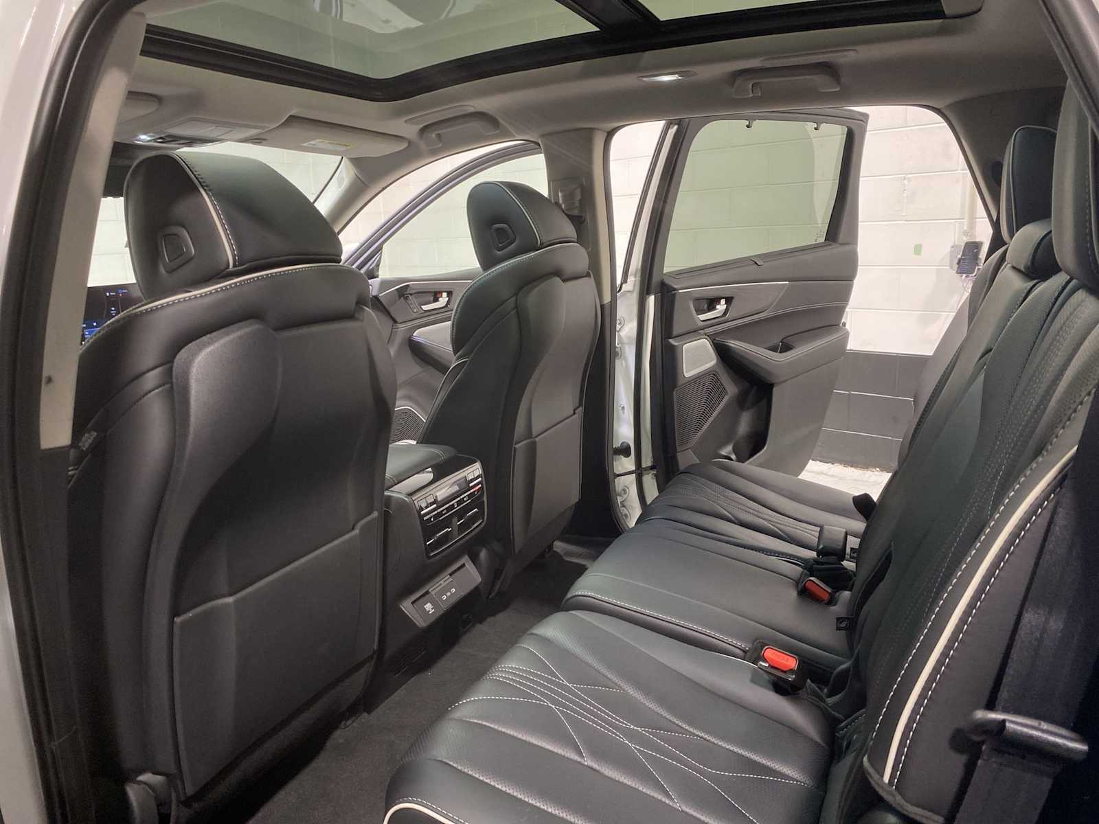 Thumbnail: 2026 Acura MDX - 12