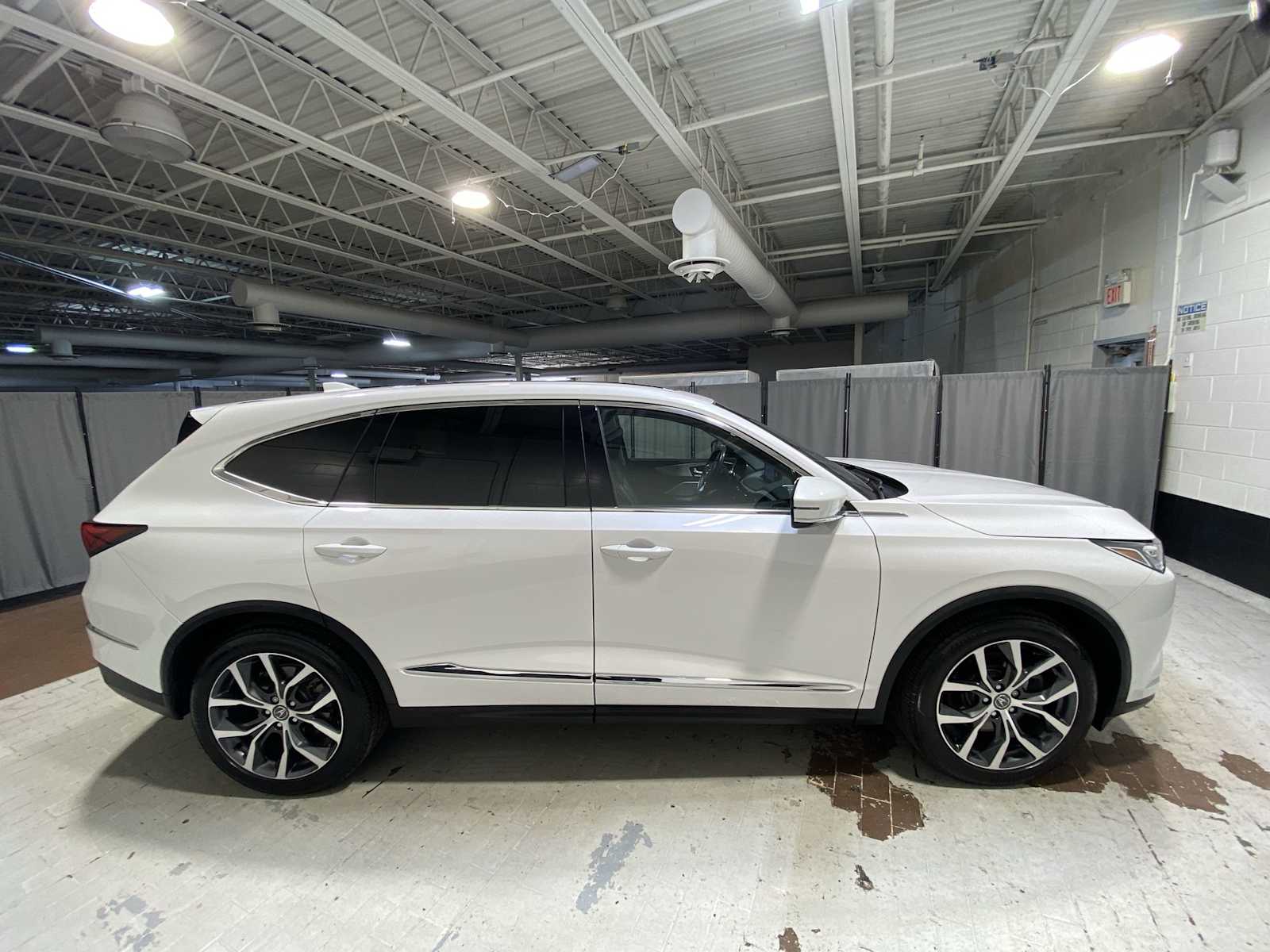Thumbnail: 2024 Acura MDX - 26