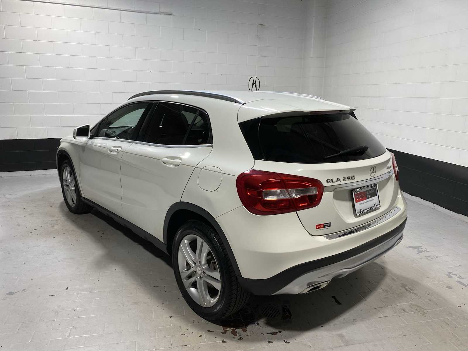 Thumbnail: 2015 Mercedes-Benz GLA - 4