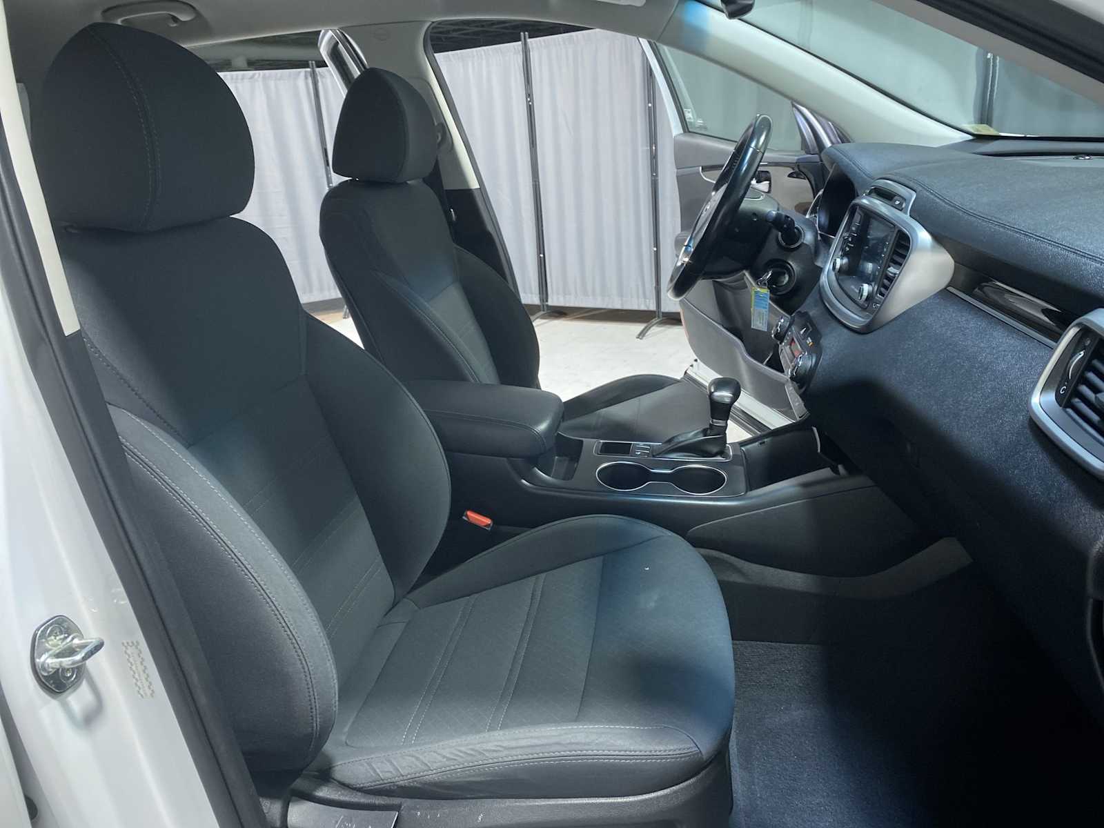 Thumbnail: 2019 Kia Sorento - 14