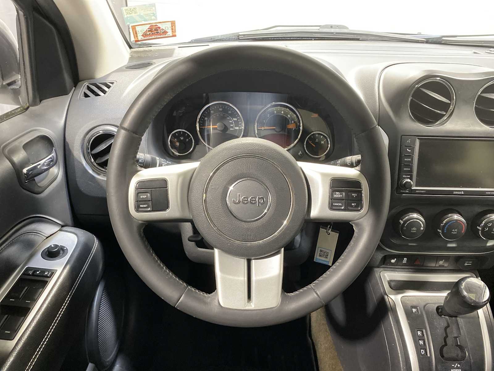 Thumbnail: 2017 Jeep Compass - 15