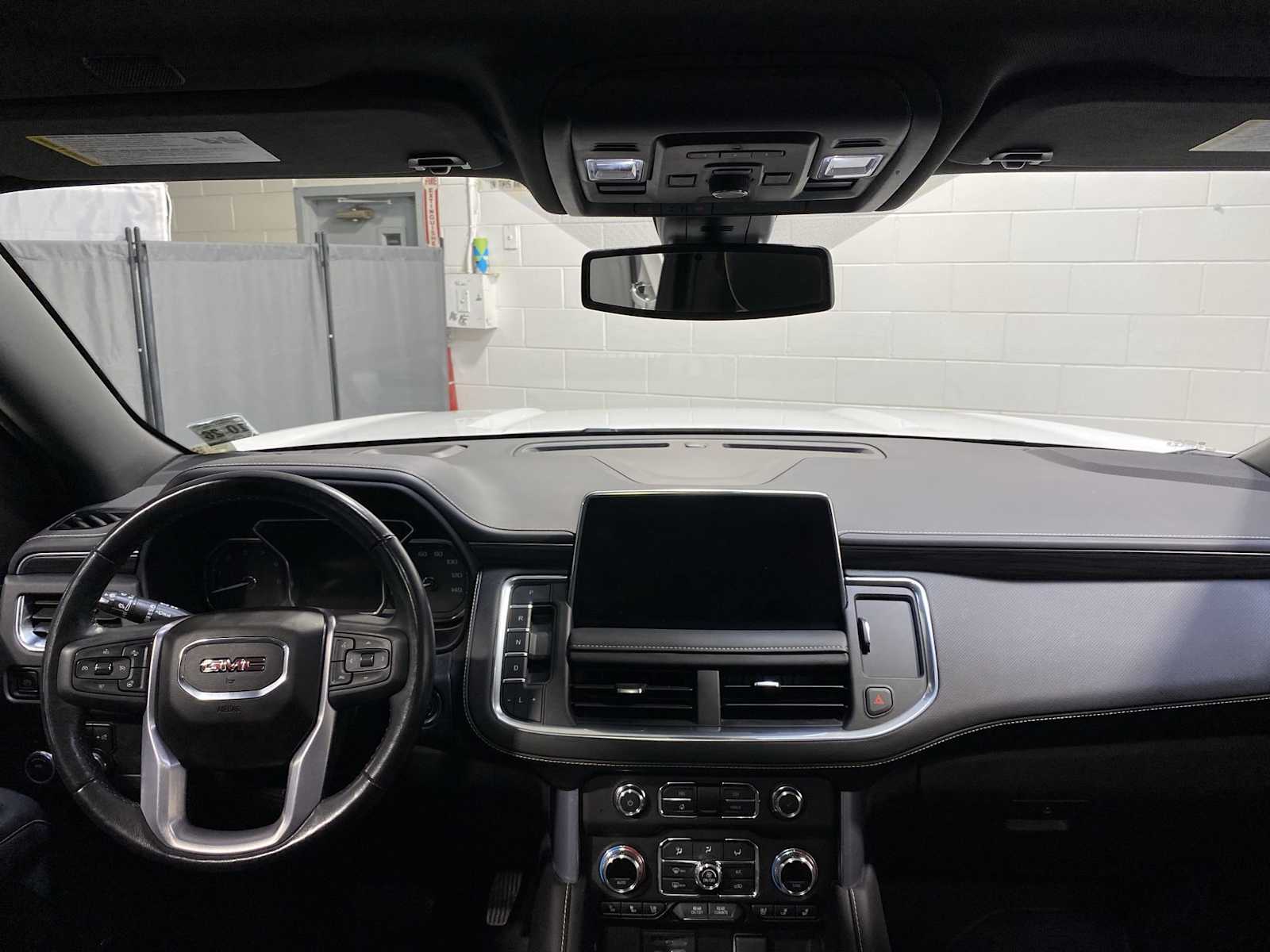 2021 GMC Yukon SLT 10