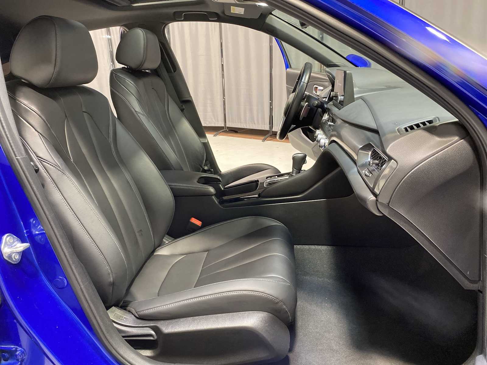 Thumbnail: 2023 Acura Integra - 14
