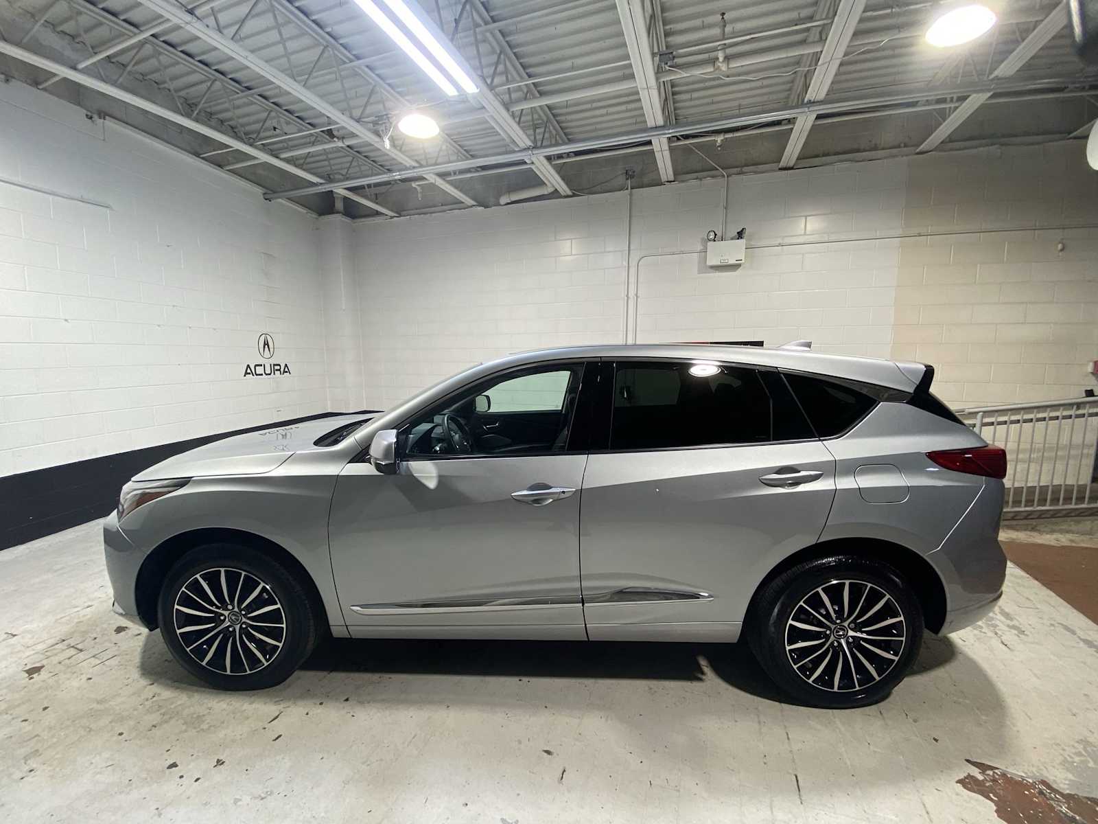 Thumbnail: 2025 Acura RDX - 3