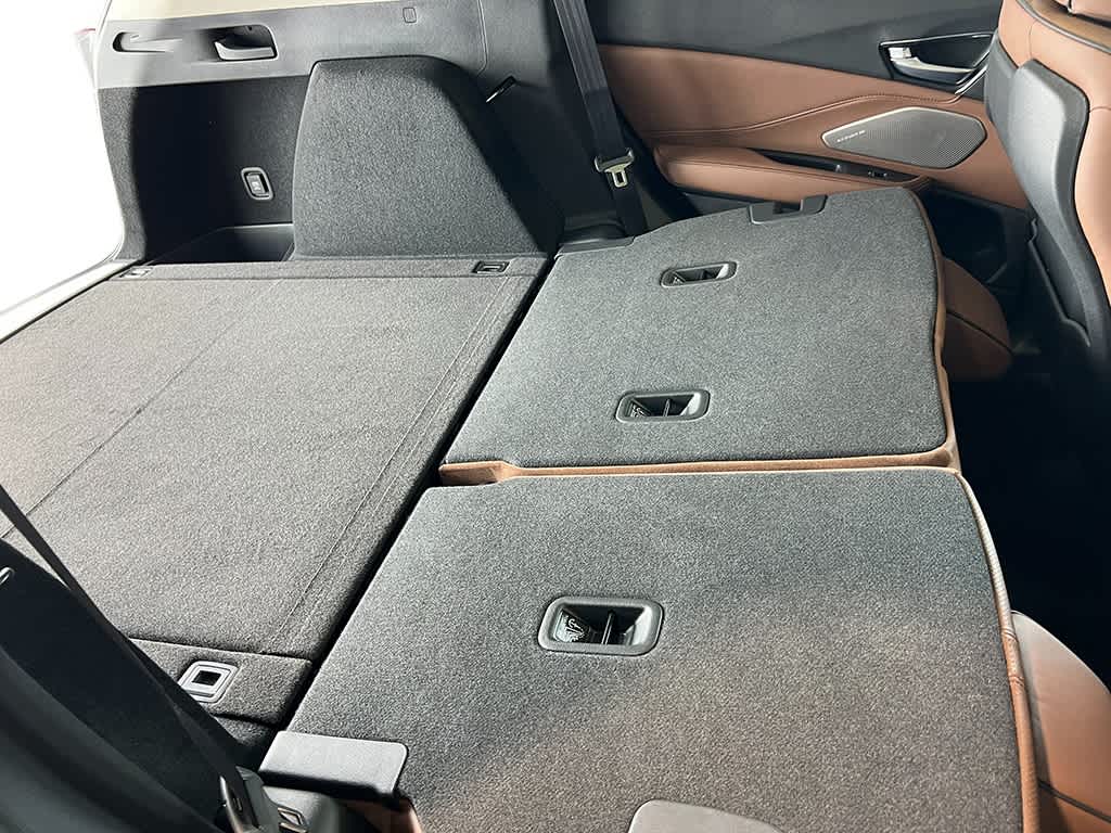 Thumbnail: 2026 Acura RDX - 36