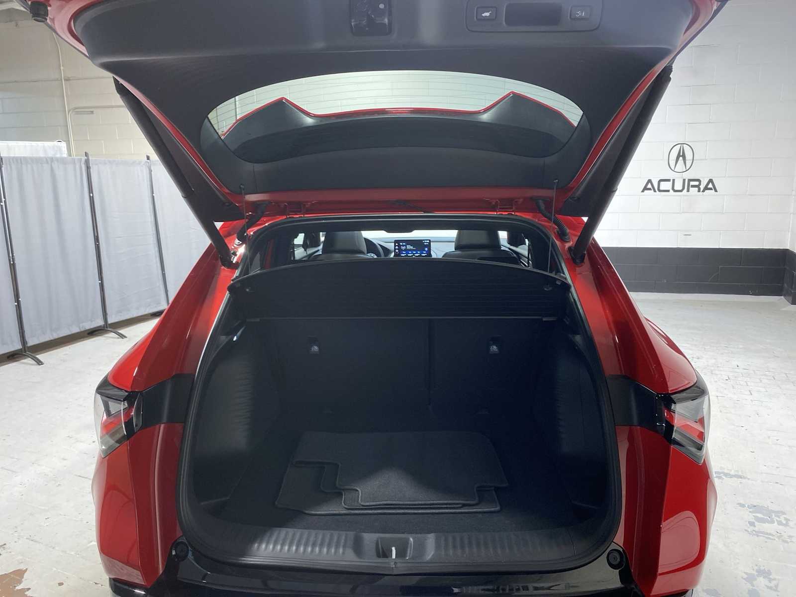 Thumbnail: 2025 Acura ADX - 18