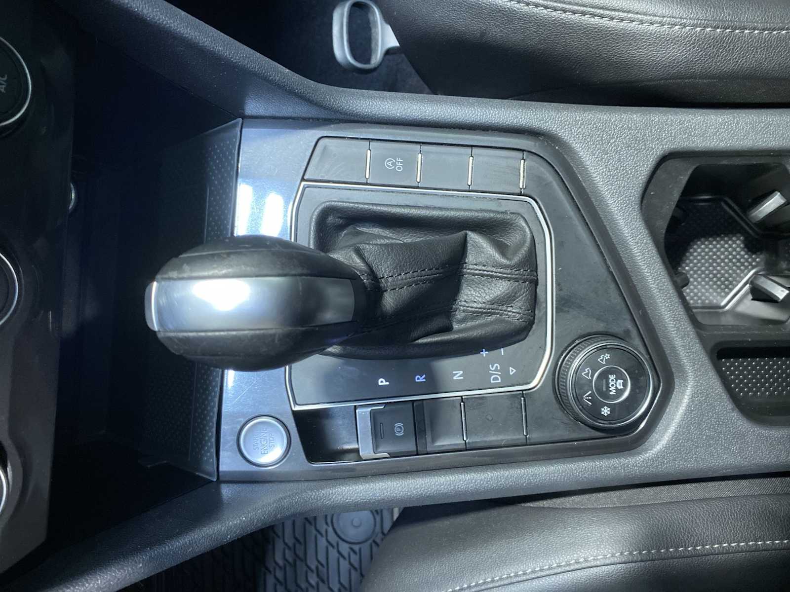 Thumbnail: 2020 Volkswagen Tiguan - 17