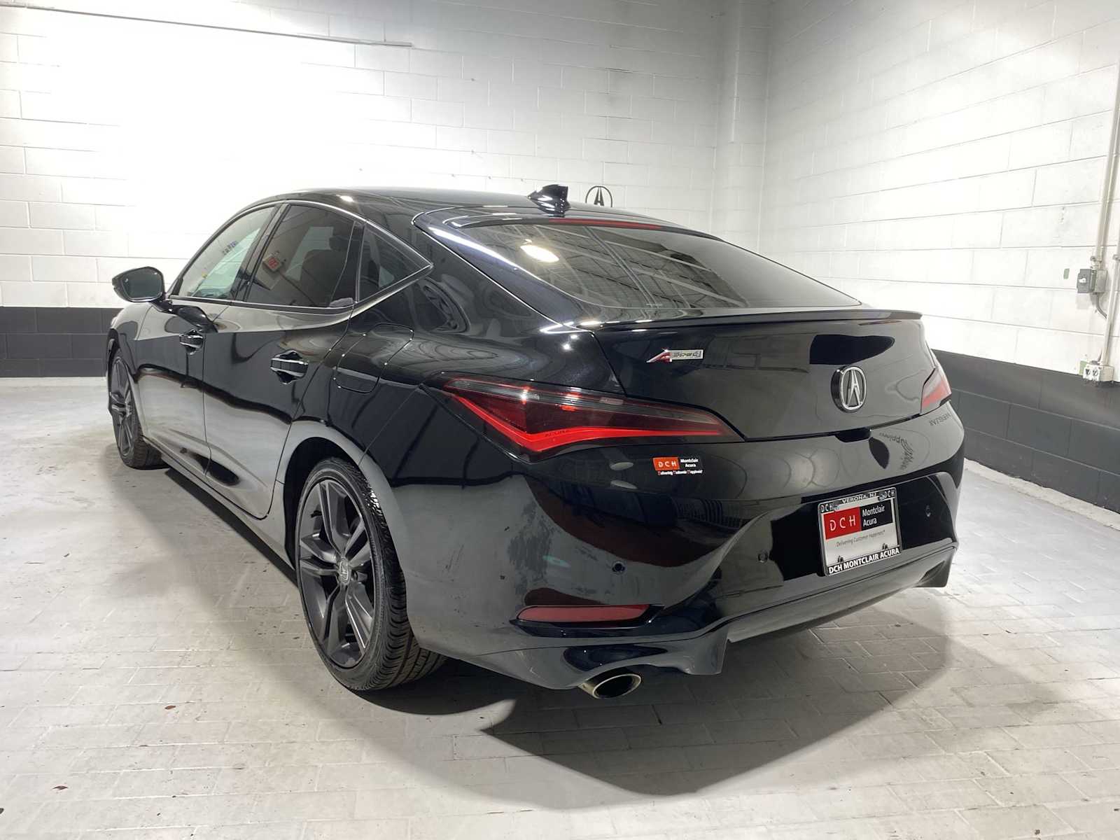 Thumbnail: 2023 Acura Integra - 4