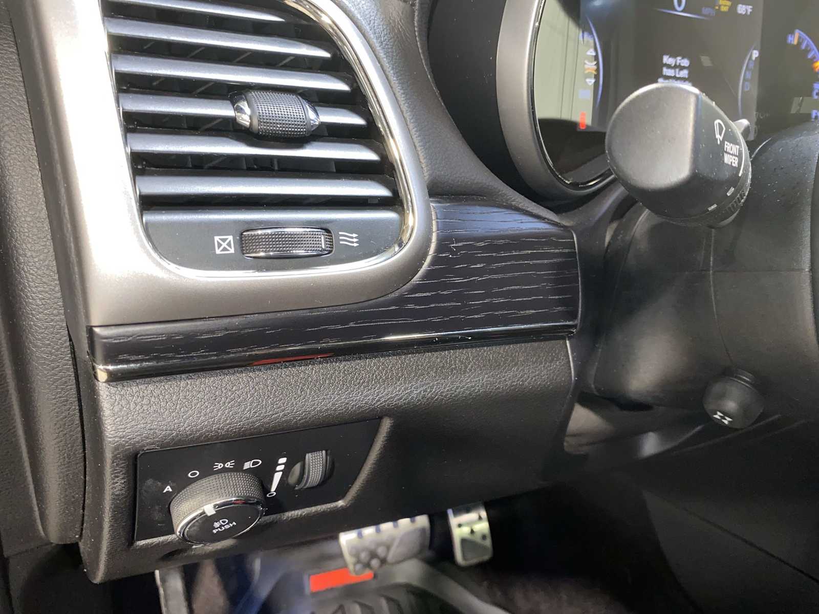 Thumbnail: 2018 Jeep Grand Cherokee - 24