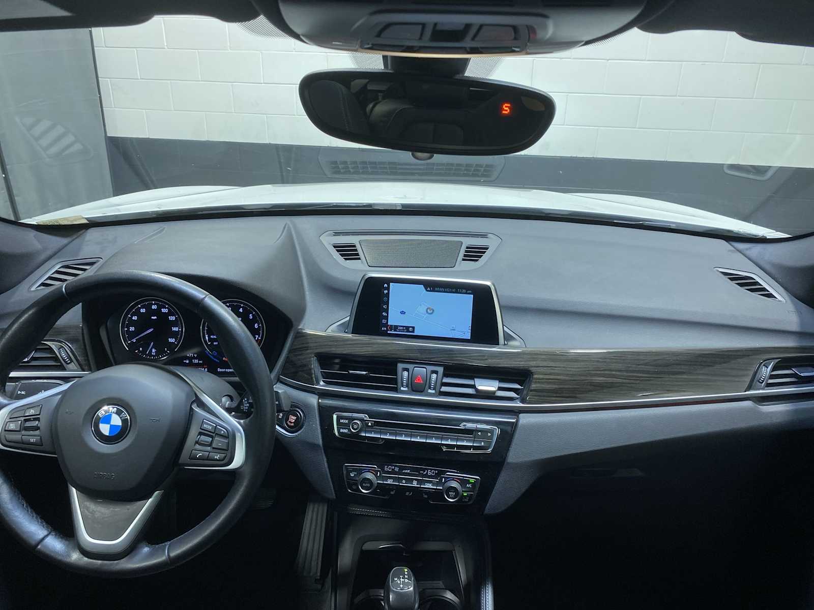 Thumbnail: 2018 BMW X1 - 10
