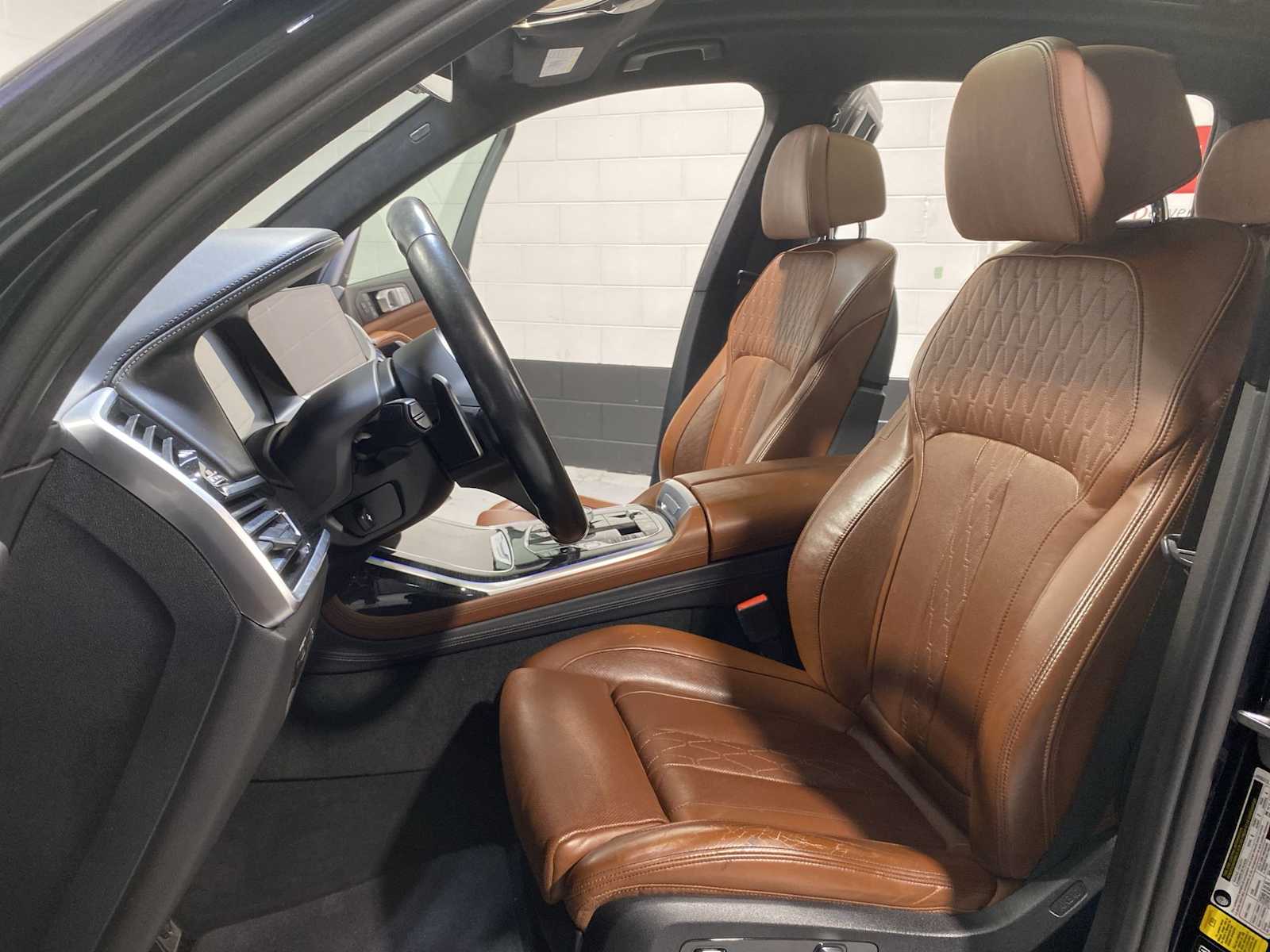 Thumbnail: 2020 BMW X7 - 11