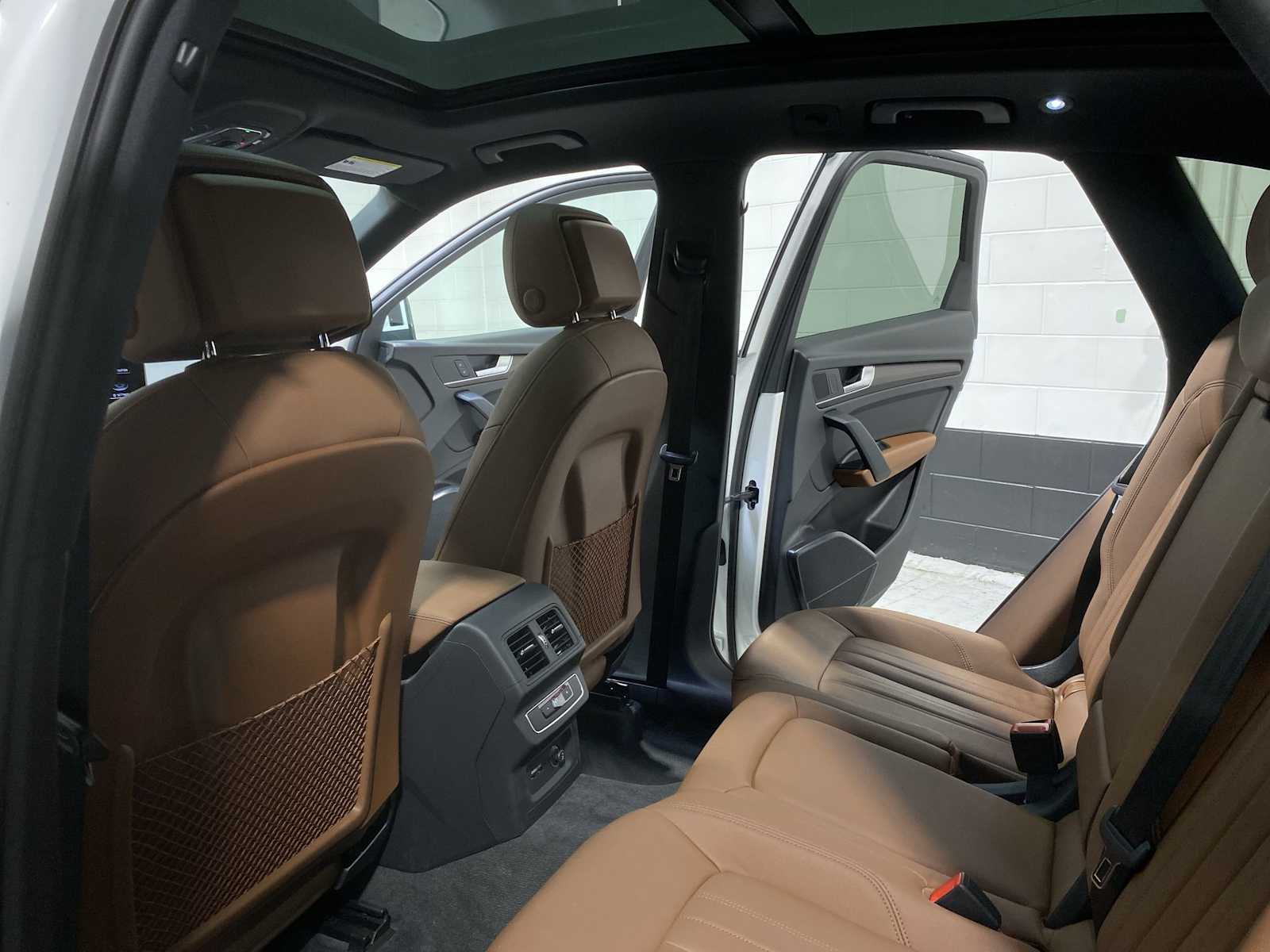 Thumbnail: 2021 Audi Q5 - 11