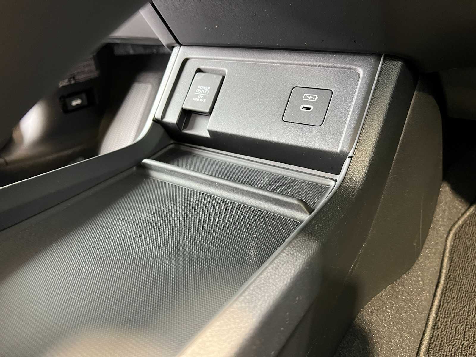 Thumbnail: 2026 Acura RDX - 24