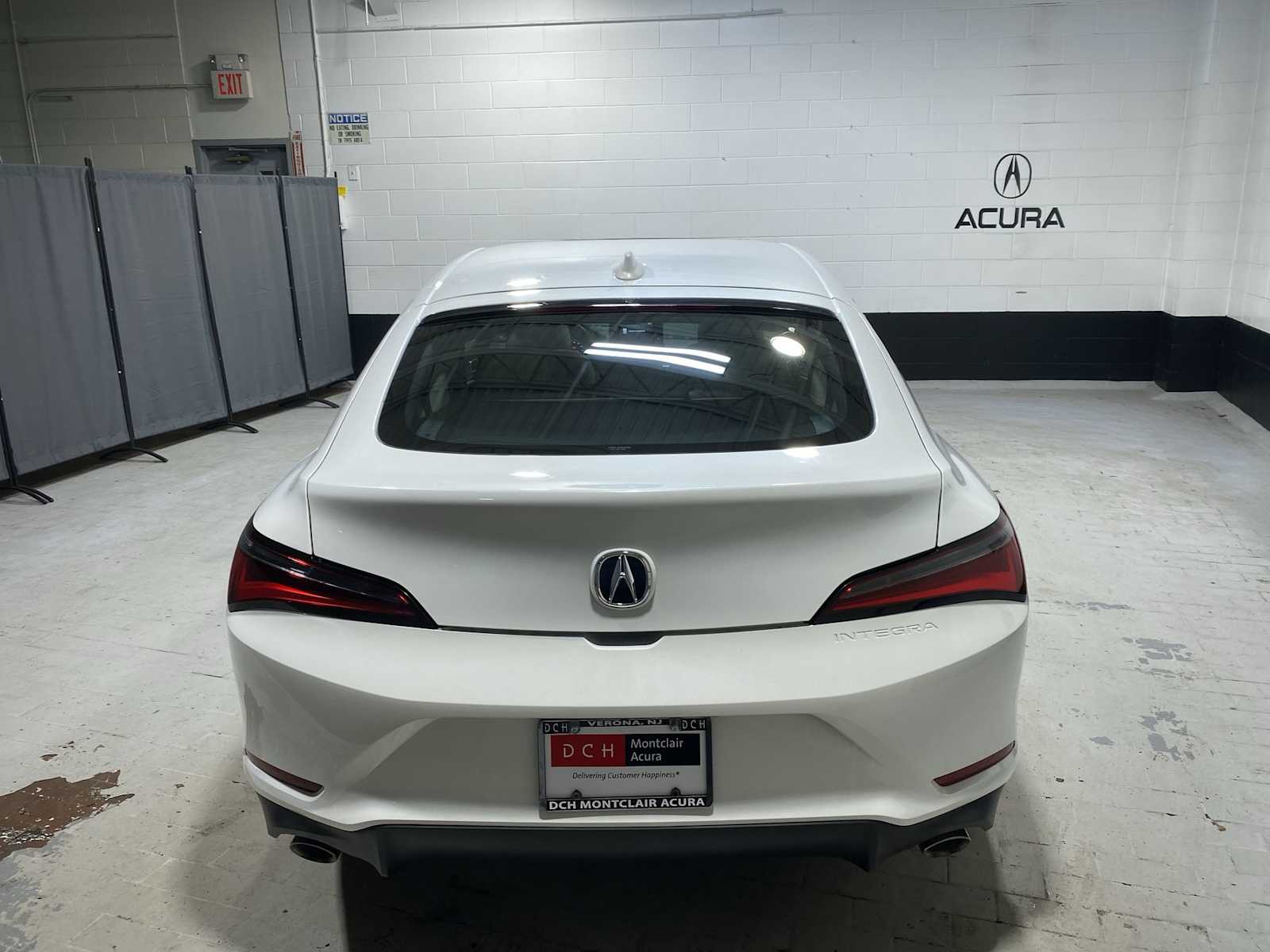 Thumbnail: 2023 Acura Integra - 5