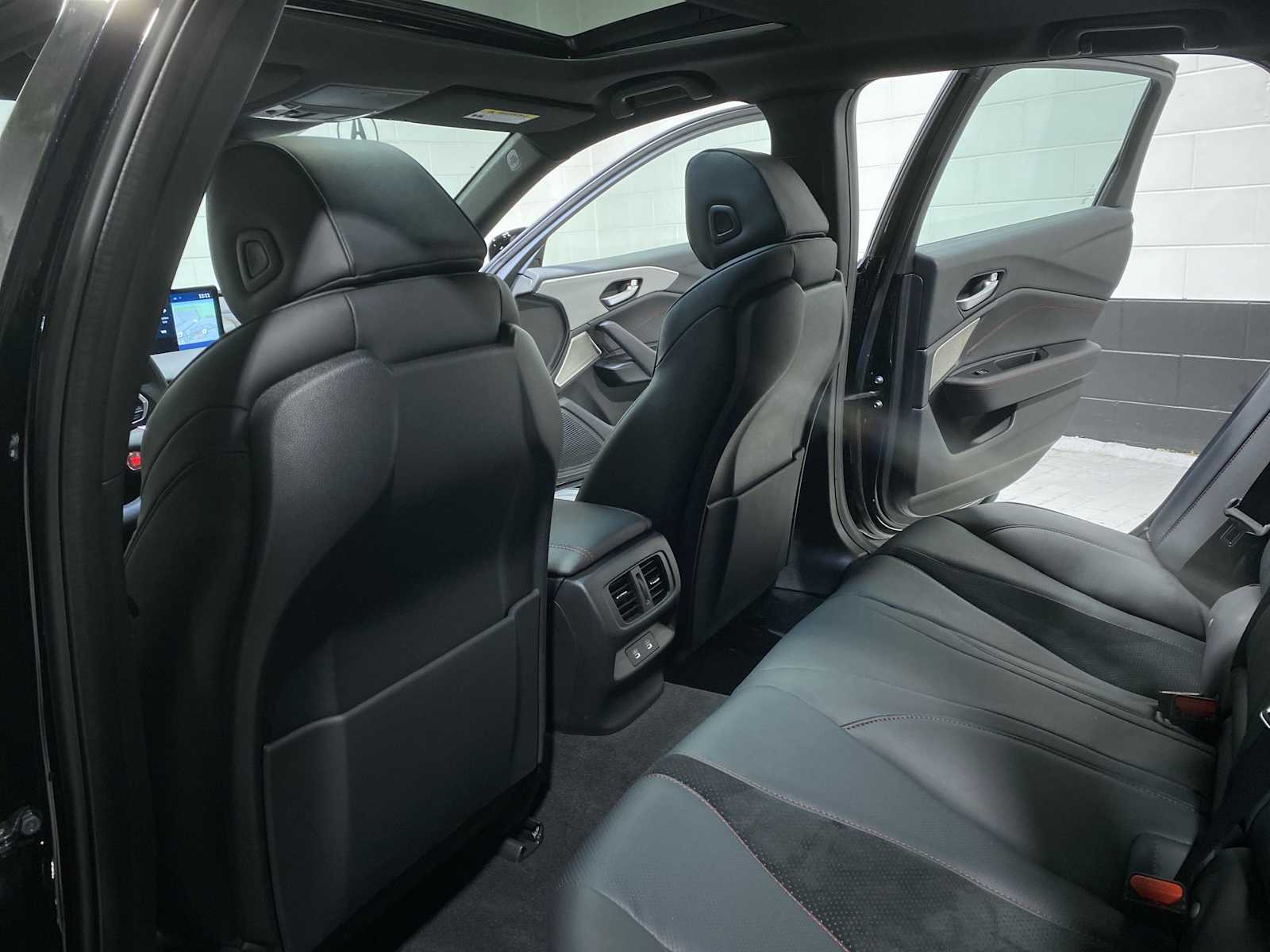 Thumbnail: 2025 Acura TLX - 12