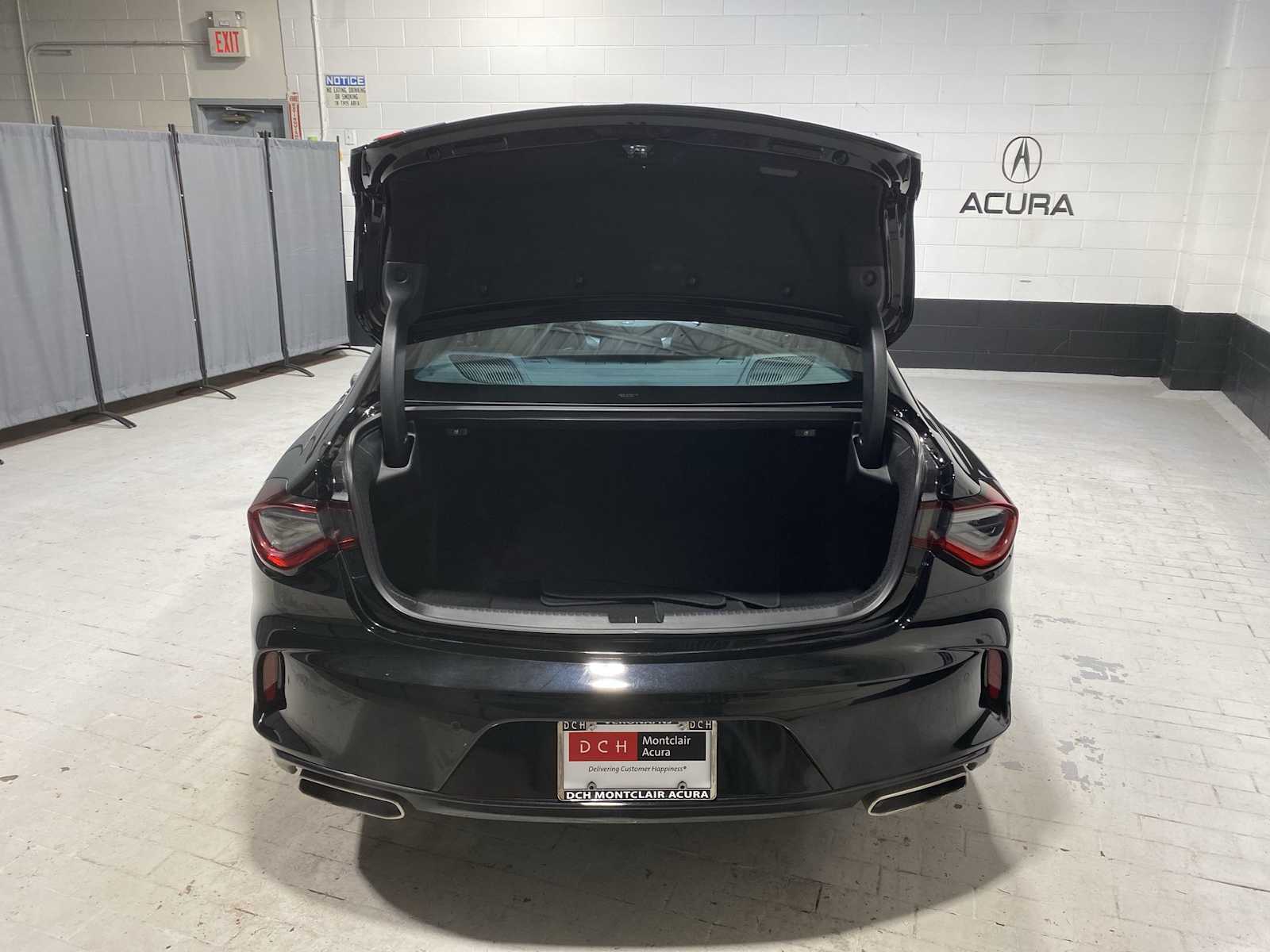 Thumbnail: 2023 Acura TLX - 19