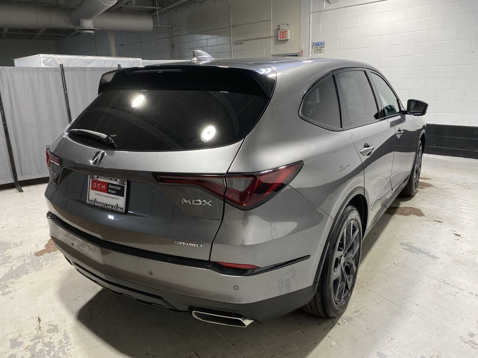 Thumbnail: 2023 Acura MDX - 25