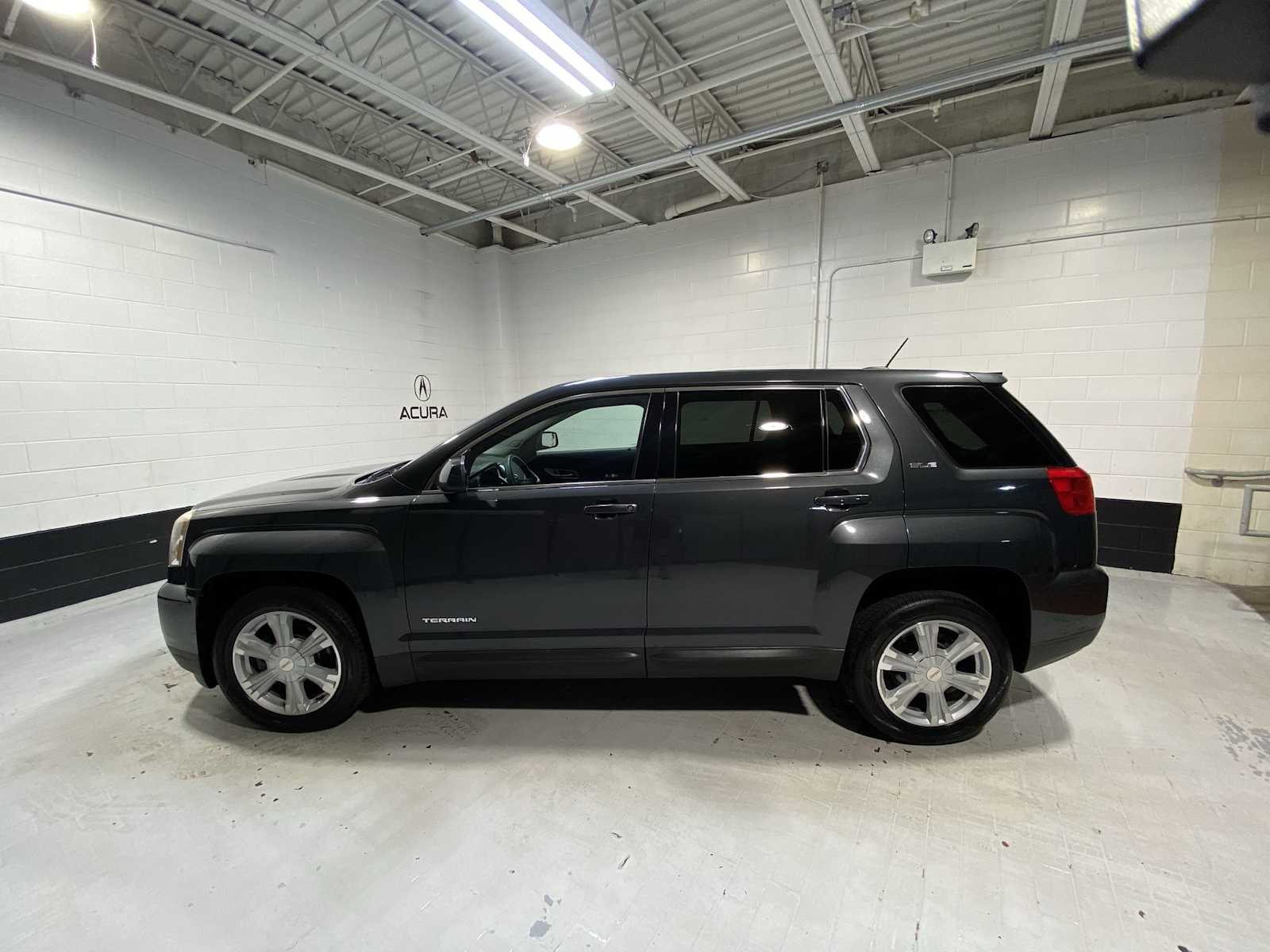 Thumbnail: 2017 GMC Terrain - 3