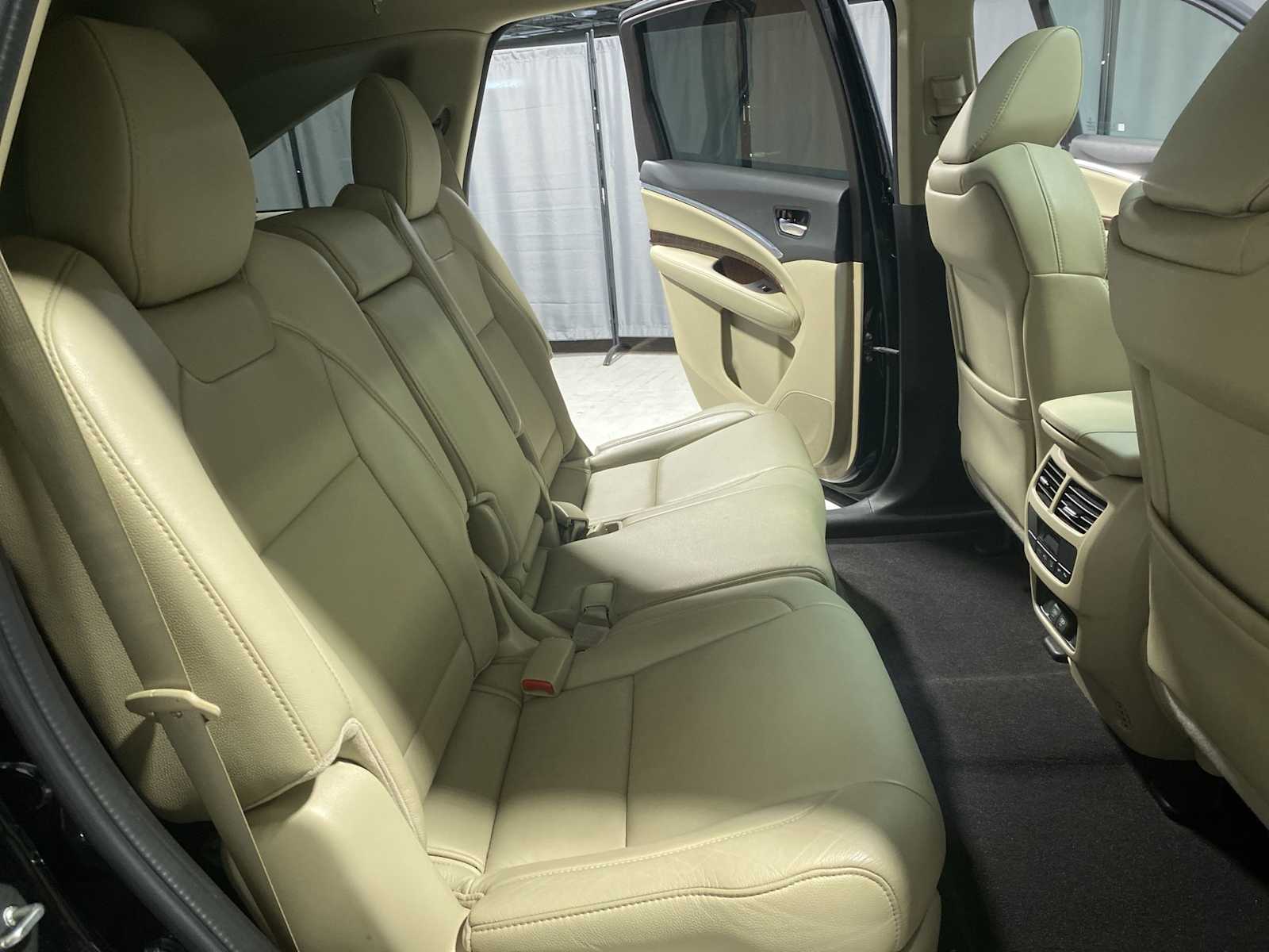 Thumbnail: 2019 Acura MDX - 13