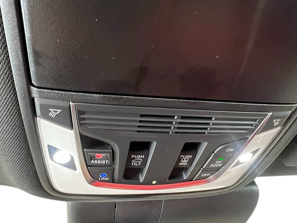 Thumbnail: 2026 Acura RDX - 25