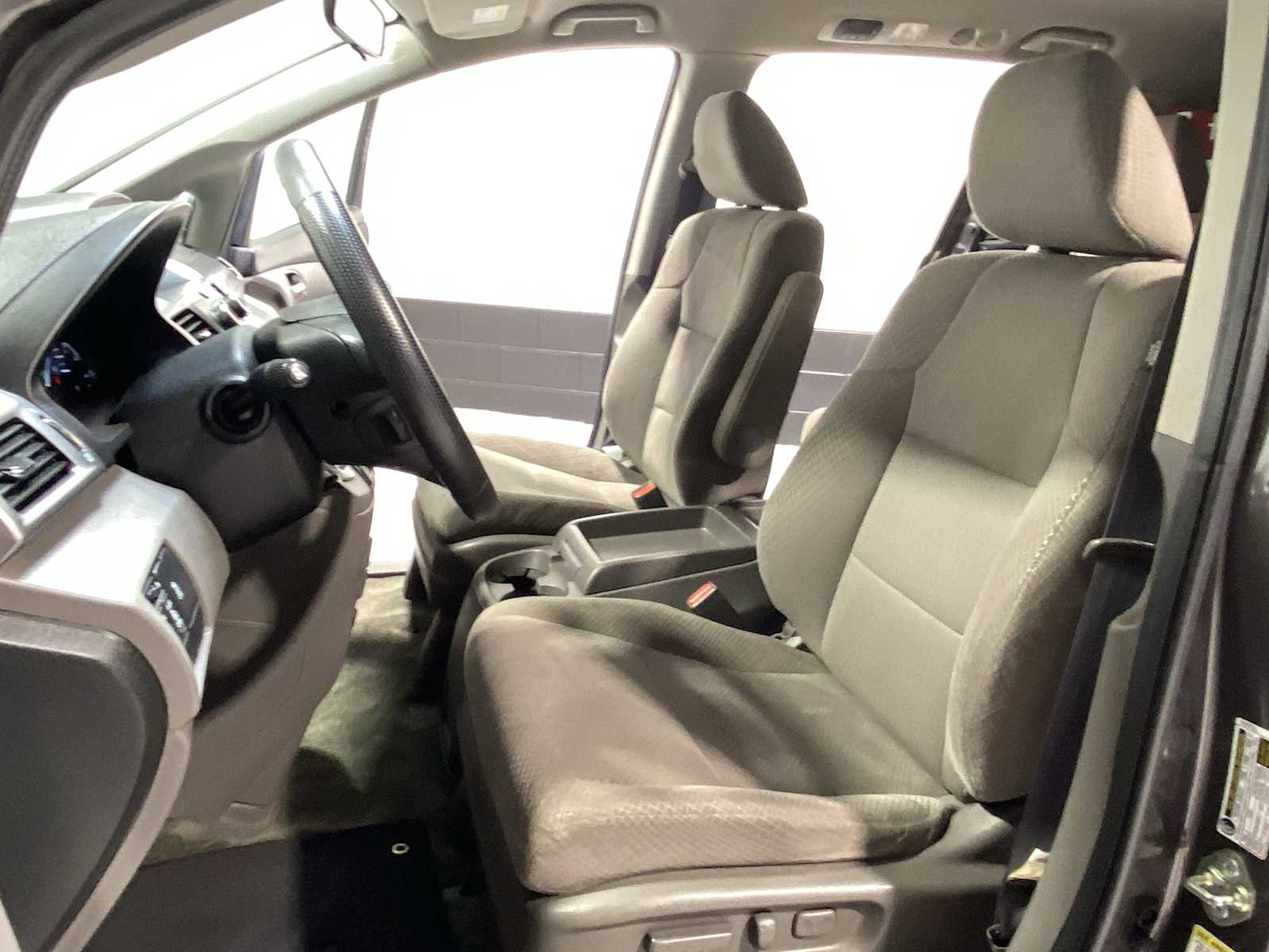 Thumbnail: 2016 Honda Odyssey - 11