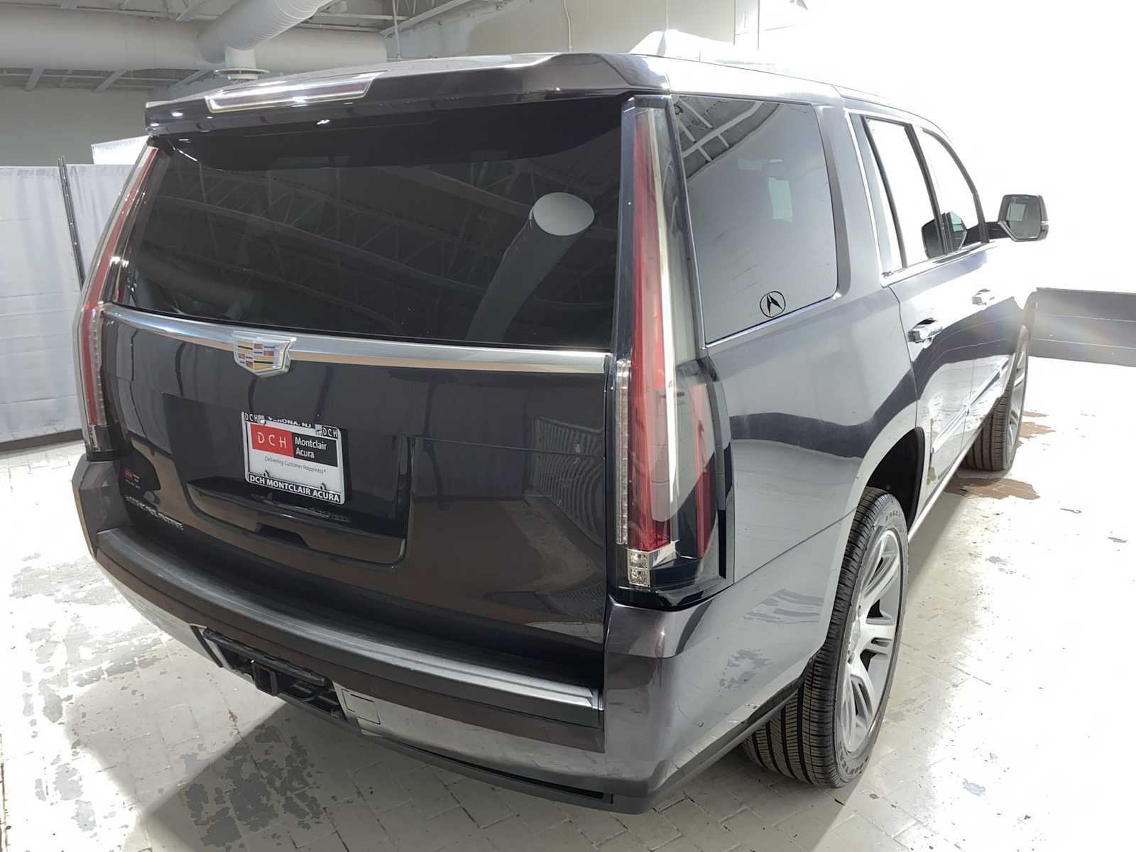 Thumbnail: 2015 Cadillac Escalade - 26
