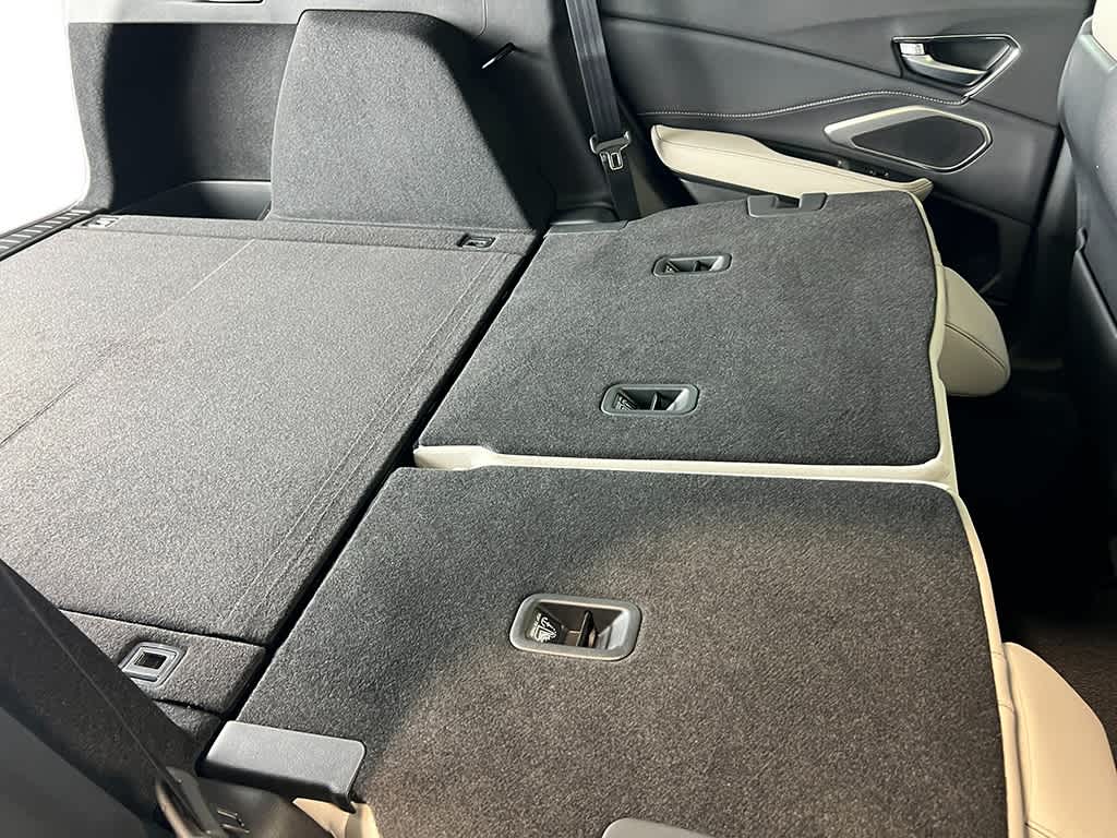 Thumbnail: 2026 Acura RDX - 35