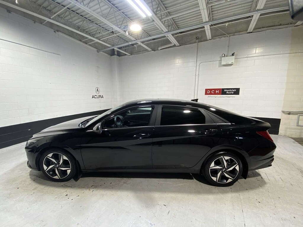 Used 2023 Hyundai Elantra Limited Sedan