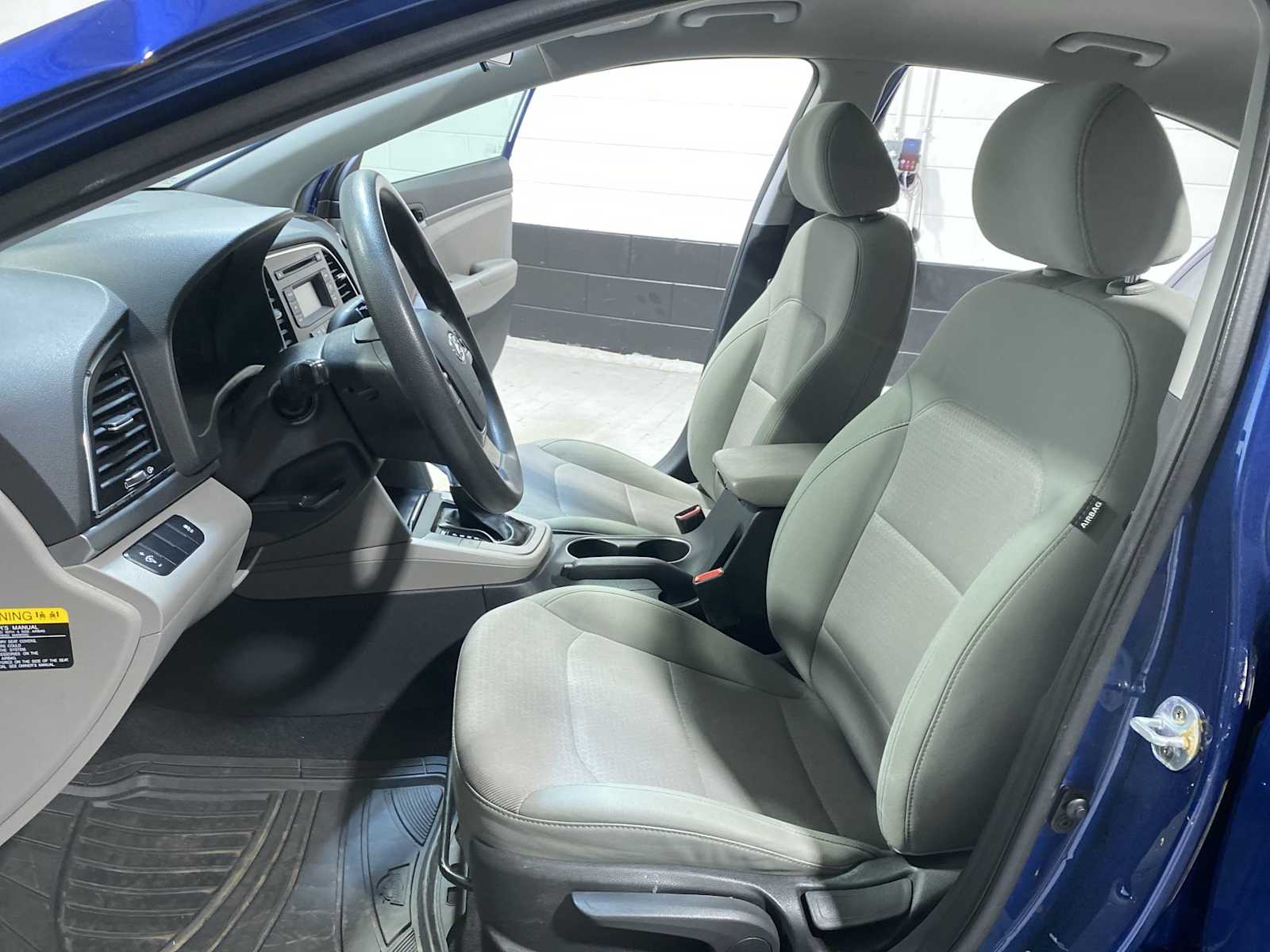 Thumbnail: 2017 Hyundai Elantra - 11